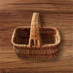 French Classic Wicker Basket